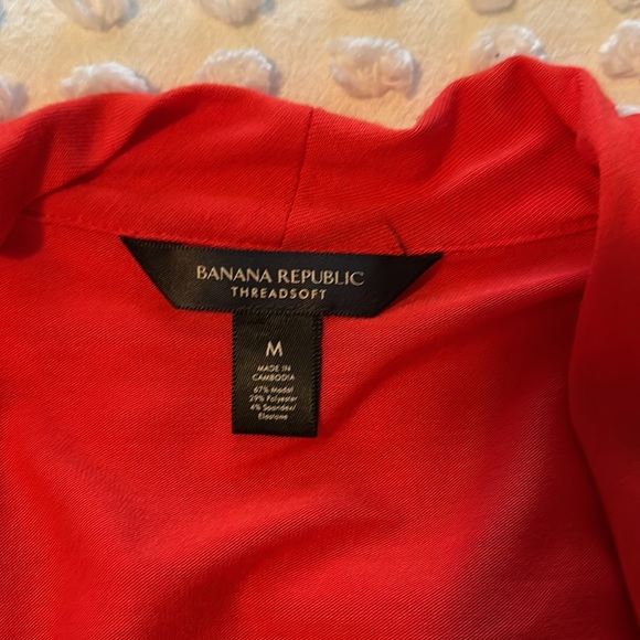 Banana Republic Women’s Threadsoft Wrap Top Size Medium - Picture 3 of 4